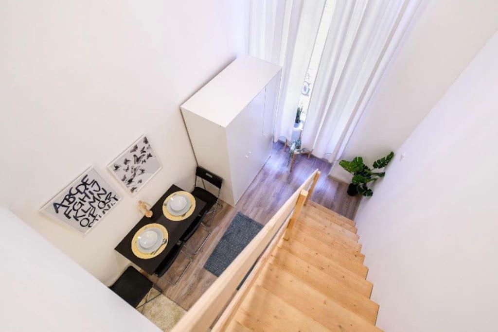 1 Bedroom Flat In Nyar Str., Central Budapeste Exterior foto